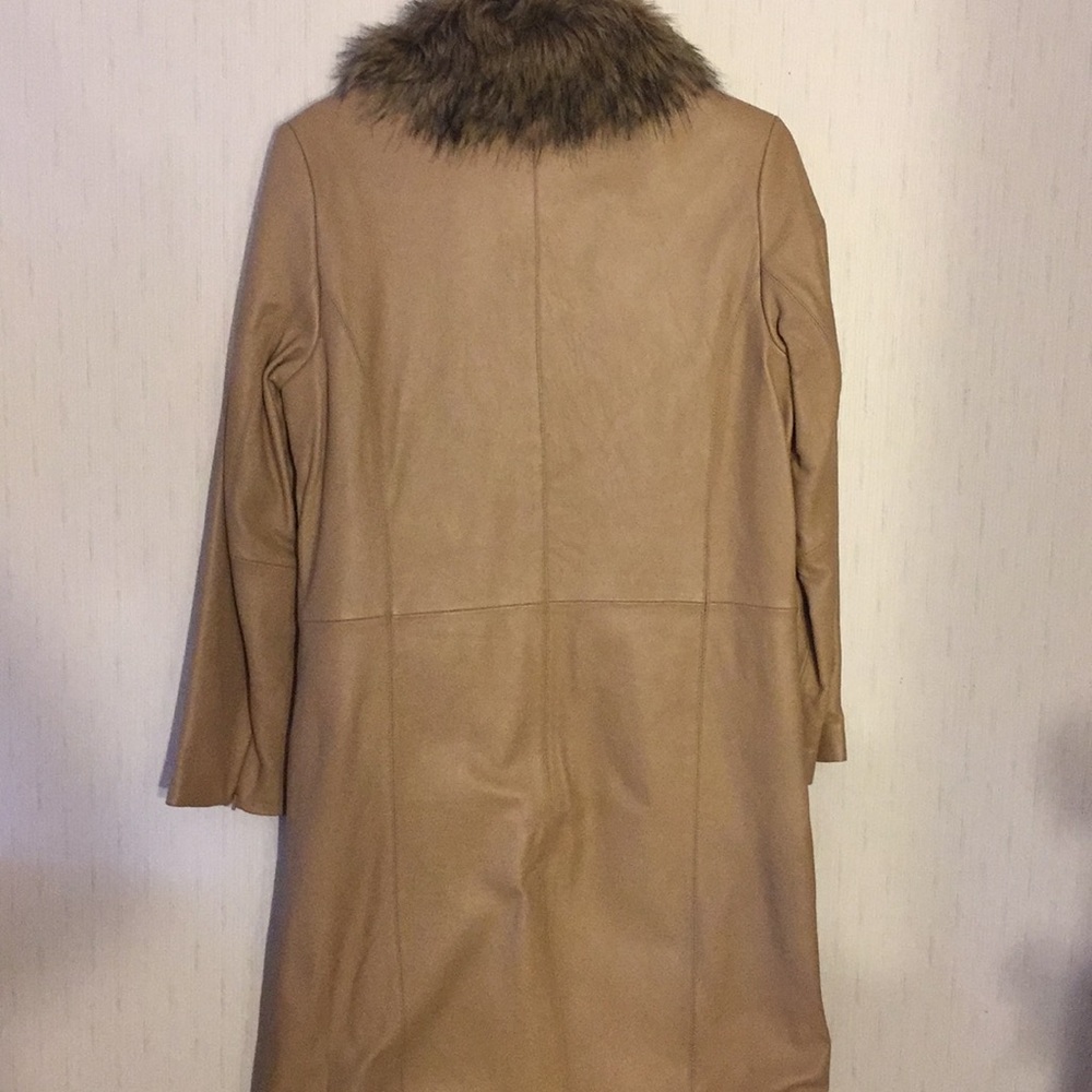 Classic Leather Coat with a Faux Fur Collar NWOT - Picture 2 of 6